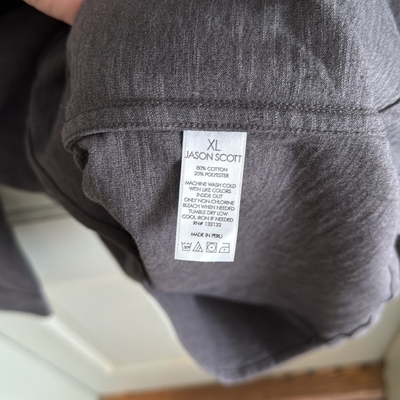 Jason Scott Wilson Button down - Picture 3 of 3